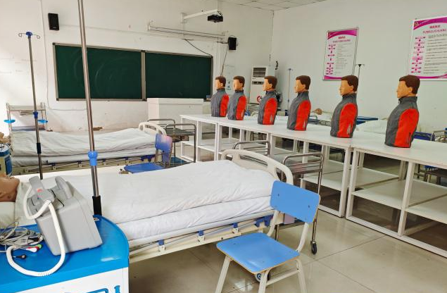 2026年石家庄白求恩医学中等专业学校护理实训课.png